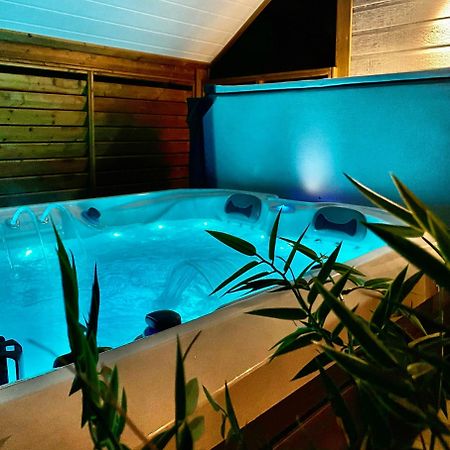 Domaine Les 2 Mondes Hotel Aydat Kültér fotó