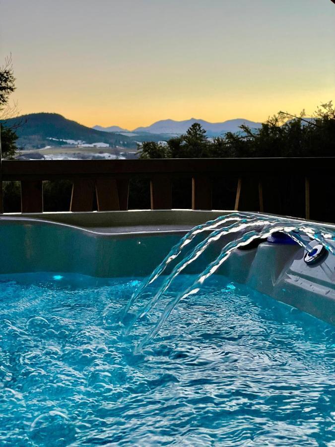Domaine Les 2 Mondes Hotel Aydat Kültér fotó