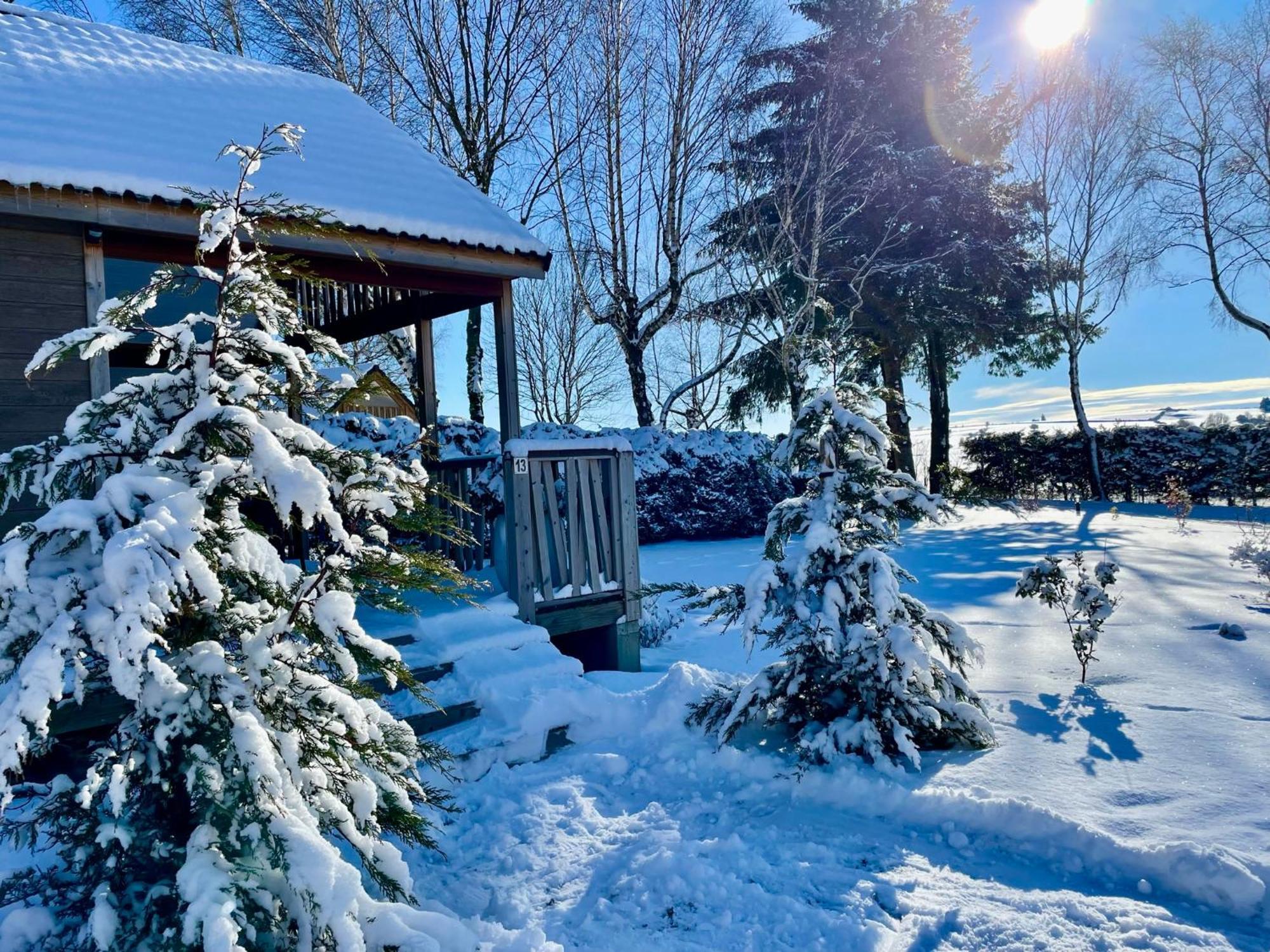 Domaine Les 2 Mondes Hotel Aydat Kültér fotó